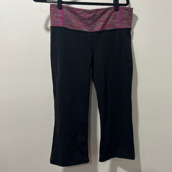 lululemon athletica Pants - Lululemon cropped xl leggings